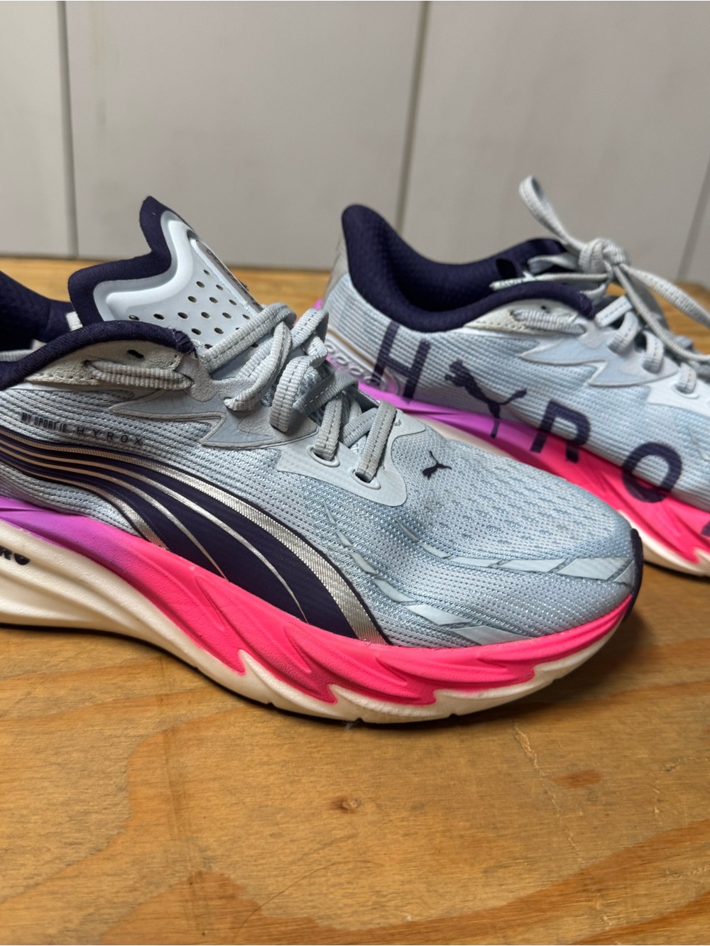 Puma Women's Light Gray and Pink Running Shoes